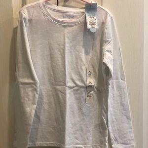 White long sleeve t shirt